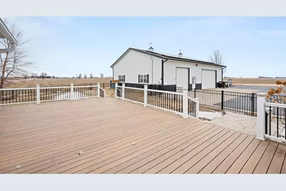 24284 Schafer Road, Clare, IL 60111 - Photo 10