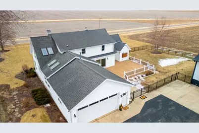 24284 Schafer Road, Clare, IL 60111 - Photo 8