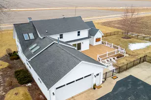 24284 Schafer Rd, Clare, IL 60111 - Photo 8