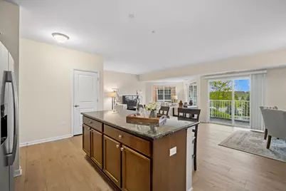 2220 Founders Drive #213, Northbrook, IL 60062 - Photo 6