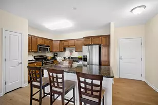 2220 Founders Dr, Northbrook, IL 60062 - Photo 4