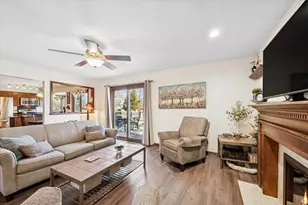 4525 Arbor View Dr, Lisle, IL 60532 - Photo 8