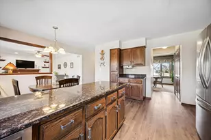 4525 Arbor View Dr, Lisle, IL 60532 - Photo 12