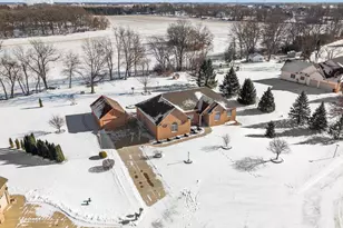 2651 Woodbine Dr, Valparaiso, IN 46383 - Photo 50