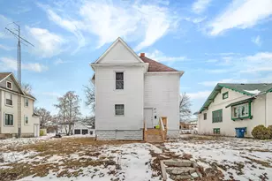 1129 E Merchant St, Kankakee, IL 60901 - Photo 2