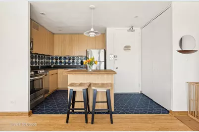[Address not provided], Chicago, IL 60637 - Photo 8