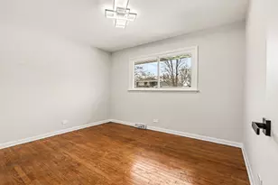 16914 Parkside Ave, South Holland, IL 60473 - Photo 10