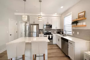 212 Great Loop E Dr, Ottawa, IL 61350 - Photo 4