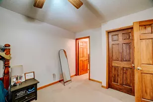 411 S Crescent St, Gilman, IL 60938 - Photo 38