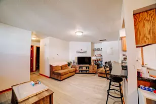 411 S Crescent St, Gilman, IL 60938 - Photo 30