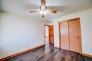 411 S Crescent St, Gilman, IL 60938 - Photo 28