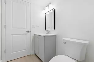 382 Oak Trails Rd, Des Plaines, IL 60016 - Photo 14