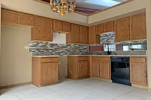 2472 Fox Dr, Aurora, IL 60506 - Photo 22