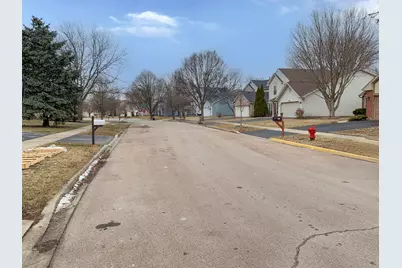 2472 Fox Drive, Aurora, IL 60506 - Photo 8