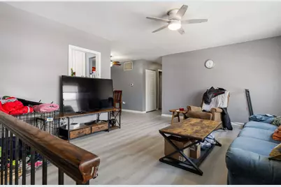 1055 Hampton Harbor #1055, Schaumburg, IL 60193 - Photo 6