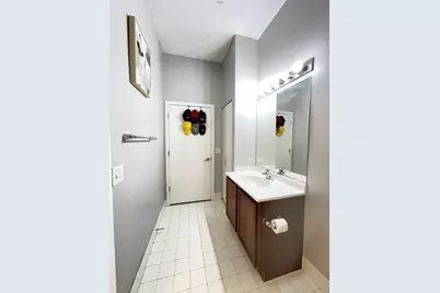 2323 W Pershing Road #421, Chicago, IL 60609 - Photo 10