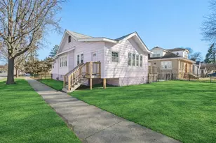 139 N Grant St, Westmont, IL 60559 - Photo 1