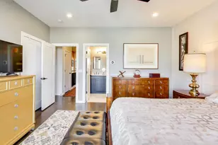 347 E 44th St, Chicago, IL 60653 - Photo 22