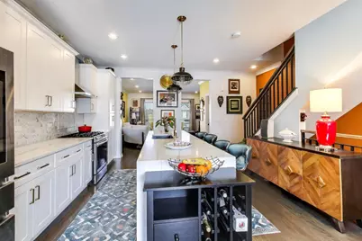 347 E 44th Street, Chicago, IL 60653 - Photo 16