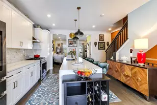 347 E 44th St, Chicago, IL 60653 - Photo 16