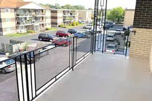 9407 S Roberts Rd, Hickory Hills, IL 60457 - Photo 16