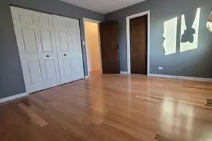 1195 Old Timber Ct, Hoffman Estates, IL 60192 - Photo 12