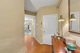 787 Graceland Ave, Des Plaines, IL 60016 - Photo 2