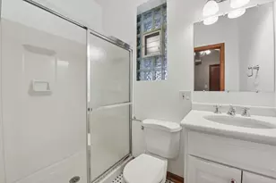 4432 N Winchester Ave, Chicago, IL 60640 - Photo 30