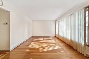 7230 W Greenleaf Ave, Chicago, IL 60631 - Photo 8