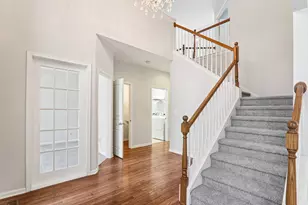 148 Rosewood Dr, Streamwood, IL 60107 - Photo 14