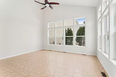 148 Rosewood Drive, Streamwood, IL 60107 - Photo 30