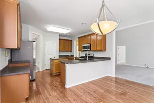 148 Rosewood Dr, Streamwood, IL 60107 - Photo 6