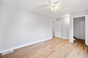 1182 E Barberry Ln, Palatine, IL 60074 - Photo 20