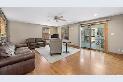 515 W 2nd Street, Genoa, IL 60135 - Photo 8