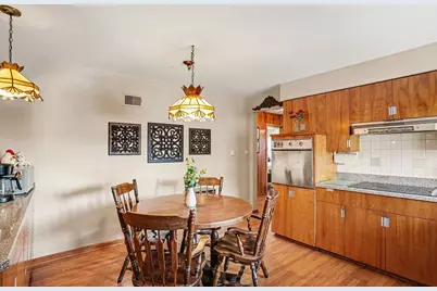 5501 W 102nd Street, Oak Lawn, IL 60453 - Photo 8