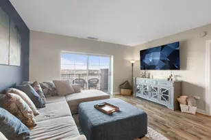 440 W Mahogany Ct, Palatine, IL 60067 - Photo 6