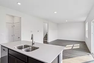 964 Sapphire Ln, Montgomery, IL 60538 - Photo 10