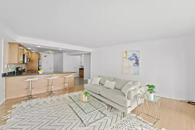 300 N State Street #5235, Chicago, IL 60654 - Photo 2