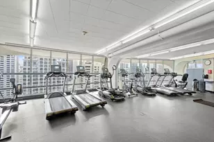 300 N State St, Chicago, IL 60654 - Photo 14