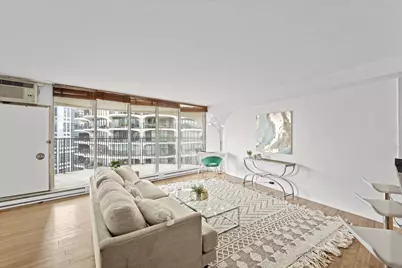 300 N State Street #5235, Chicago, IL 60654 - Photo 4