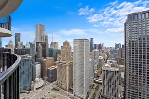 300 N State St, Chicago, IL 60654 - Photo 6