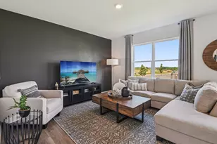 967 Sapphire Ln, Montgomery, IL 60538 - Photo 4