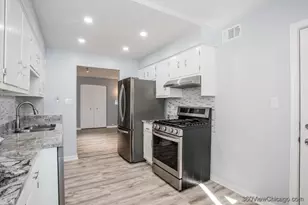 8415 W 95th St, Hickory Hills, IL 60457 - Photo 10