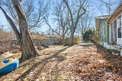 212 Kishwaukee Drive, Sycamore, IL 60178 - Photo 4