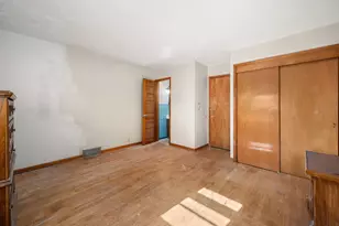 212 Kishwaukee Dr, Sycamore, IL 60178 - Photo 14