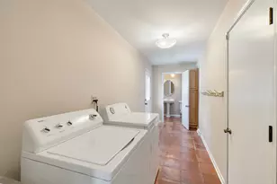 23 Old Barrington Ct, Lake Barrington, IL 60010 - Photo 10