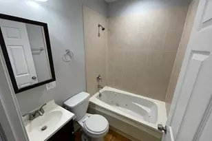 6442 N Hamilton Ave, Chicago, IL 60645 - Photo 10