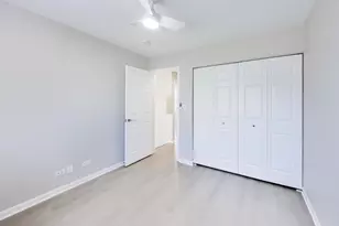 2073 Cambria Ct, Northbrook, IL 60062 - Photo 18