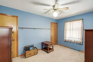 702 Willow Dr, Chicago Heights, IL 60411 - Photo 10