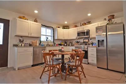 201 24th Avenue, Ottawa, IL 61350 - Photo 6